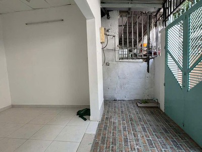 Nhà c4 mới xây, 60m2, cách hoàng hữu nam 100m   giá 3 tỷ nhỉnh 1