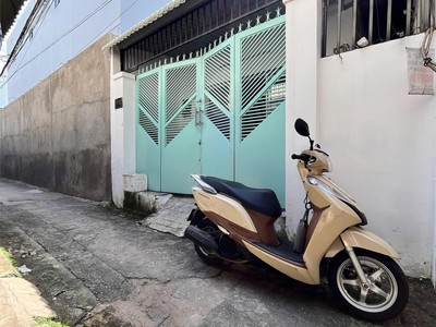 Nhà c4 mới xây, 60m2, cách hoàng hữu nam 100m   giá 3 tỷ nhỉnh 2
