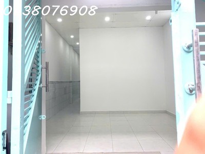 Nhà c4 mới xây, 60m2, cách hoàng hữu nam 100m   giá 3 tỷ nhỉnh 3