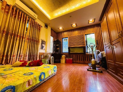 Nhà p/lô đường láng view thoáng 1 bước ra ô tô tránh dt37m-4t-mt4.2m giá chỉ 10 tỷ 0
