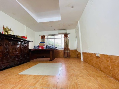 Nhà p/lô đường láng view thoáng 1 bước ra ô tô tránh dt37m-4t-mt4.2m giá chỉ 10 tỷ 4