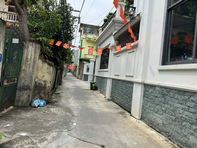 Bán 41m đất tổ 5  cũ , quang minh, mê linh. tặng nhà cấp 4, đang cho cn thuê 1