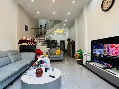 Bán nhà lạc long quân   62m2   5 tầng   phân lô - ô tô 7 chỗ vào nhà   dân xây   kinh doanh   15.5 0