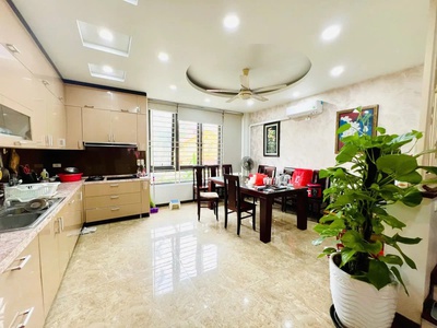 Nhà dân xây 5 tầng mặt ngõ thông phố bồ đề 110m2 x 30 tỷ long biên. 1