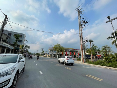Bán đất đan phượng, ngõ thông, gần ubnd, oto tránh vài bước chân, chỉ hơn 2 tỷ 0