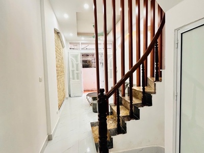 Lạc long quân nghĩa đô nhà dân xây full đồ 35m nở hậu 8 tỷ 700 2