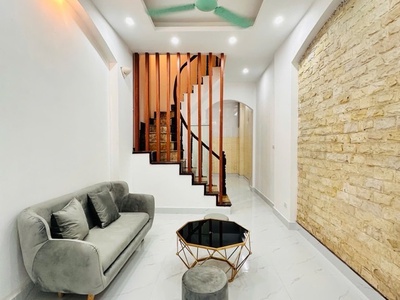 Lạc long quân nghĩa đô nhà dân xây full đồ 35m nở hậu 8 tỷ 700 0