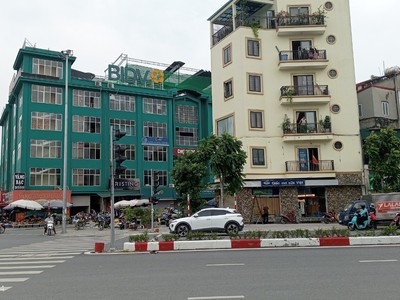 Bán đất ngọc thụy , long biên, hà nội, ô tô vào đất , vĩa hè đá bóng, dt 96m, hơn 19 tỷ 1