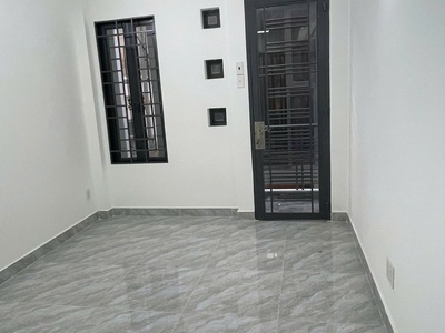 VỪA KỊP MỘT CHỐN AN YÊN GIỮA PHỐ Trần Hưng Đạo, Quận 5   Gần Quận 1  	Nhà mới, 3 lầu   ở ngay 3