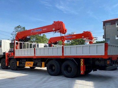 HD320 E5 Lắp Cẩu Kanglim 12 Tấn 1