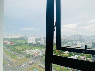 Bán nhanh căn 3PN suất nội bộ, giá 5,95 tỷ bao sổ, tầng cao view LM 81 5