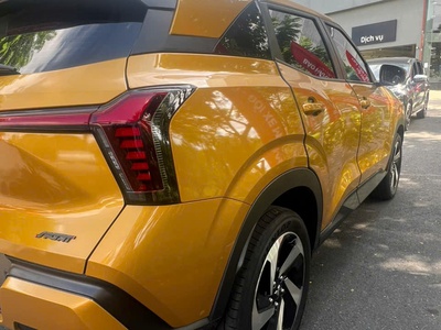 Cần bán xe  MITSUBISHI xforce 4