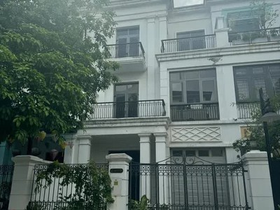 Biệt thự 256m2, 4 tầng, hồ Linh Đàm, giá 58 tỷ 0