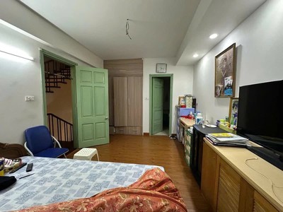 Biệt thự 256m2, 4 tầng, hồ Linh Đàm, giá 58 tỷ 2