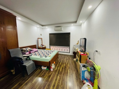 Bán nhà mặt ngõ 37 Bằng Liệt, SĐCC 32m2 x 5 tầng, ngõ ô tô 2