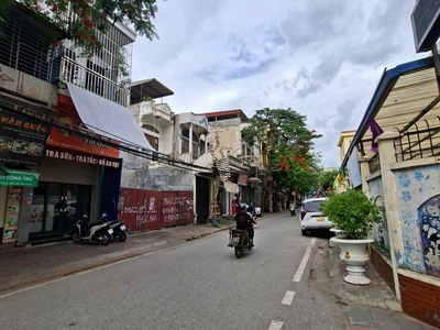 Mặt đường Nguyễn Công Trứ - 35m2 - ngang 3m - vuông đét - 2 tầng - giá tốt 5,5 tỷ 2