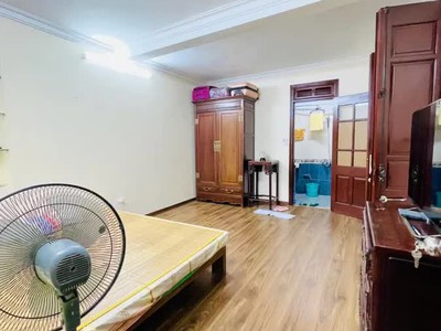 Hộ khẩu phố cổ-nhà mặt ngõ-cách 3M ra phố Hàng Chuối-52M 6xTỶ-tiện ích miễn bàn 1