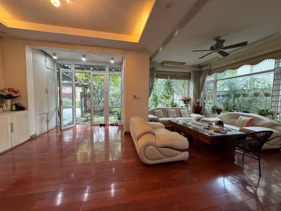 Biệt thự hồ Linh Đàm 248m2, 4 tầng, mặt tiền 12m, giá 58 tỷ 1