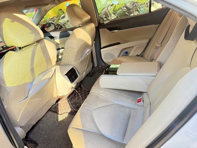 Camry 2.5Q 5