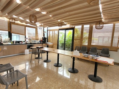 Bán nhà Tây Nam Linh Đàm, 110m2 x 5 tầng, lô góc, ô tô tránh 2
