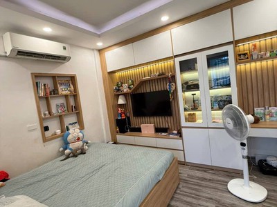 Bán nhà mặt phố võ thị sáu, 21m2, 4 tầng, mặt tiền 5m, 10.6 tỷ, vỉa hè rộng, kinh doanh đỉnh 0