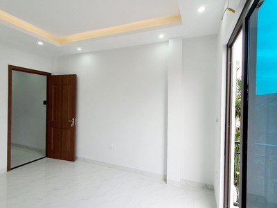 Nhà yên vĩnh 30m2, sở hữu ngõ riêng, nông, thẳng tắp, sát vách khu đô thị hinode 3