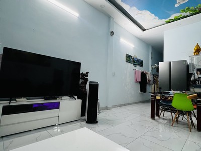 Bán nhà phố quốc lộ 13 hiệp bình phước   3pn   sổ riêng   giá 7,6 tỷ tl   xe ô tô đậu trong nhà 4
