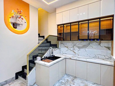 Nhà Đẹp 1 Trệt 1 Lầu Ngay UBND   70M2   Giá 2 TỶ 390 TRIỆU 2
