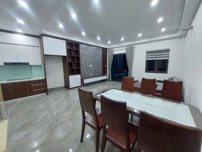 Bán nhà phố cổ linh 48m2 6t, mt 5.1m, thang máy, ô tô đỗ cổng, full nội thất 11 tỷ 2