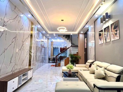 Chính chủ cần bán nhà 1 trệt 2 lầu ở THỦ DẦU MỘT, 100m2, sổ hồng riêng 2