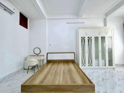 Chính chủ cần bán nhà 1 trệt 2 lầu ở THỦ DẦU MỘT, 100m2, sổ hồng riêng 1