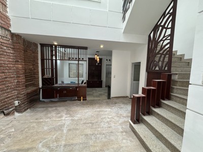 Nhà kiệt 5.5m cách mạng tháng 8, 76m2, ngang 5.5m, 2.5 tầng cứng, nhỉnh 4 tỷ 2