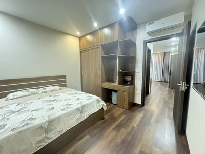 Cho thuê căn hộ 1 ngủ riêng biệt  55m2  Vinhomes Cầu Rào 2. 4