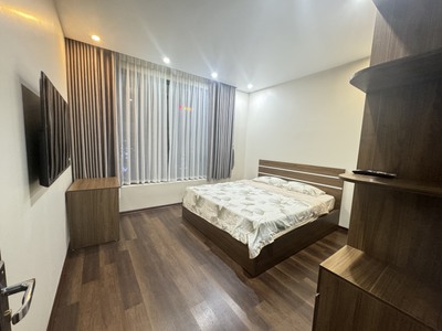 Cho thuê căn hộ 1 ngủ riêng biệt  55m2  Vinhomes Cầu Rào 2. 5