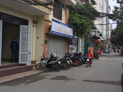 Cho thuê cửa hàng 30m2, tầng 1, ô tô đỗ cửa mặt đường số 34 nhân mỹ, mỹ đình 1 1