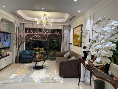 Bán nhà phạm văn đồng - 56m  x 5 tầng, mặt tiền 4.2m - lô góc, phân lô - ô tô tránh - giá 12.5 tỷ 0