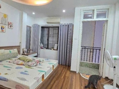 Bán nhà hoàng quốc việt - 50m  x 5 tầng, mặt tiền 5m - phân lô - ô tô tránh - giá 15.2 tỷ 3
