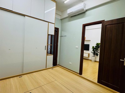  bán gấp căn hộ 55m2 - 2 ngủ, 2 vs - mặt đường nghiêm xuân yêm 3