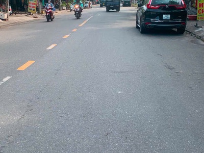 Bán nhà mặt tiền phạm như xương   liên chiểu  2 tầng   hầm, dt 100m  sổ đẹp 3pn, phòng thờ, sân 1