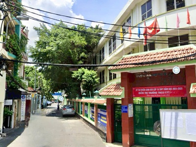 19 tỷ nhỉnh: nhà quận 3 nguyễn đình chiểu- hẻm xe tải thông- 3 tầng thu nhập 400 tr/năm, ở   đầu tư 1