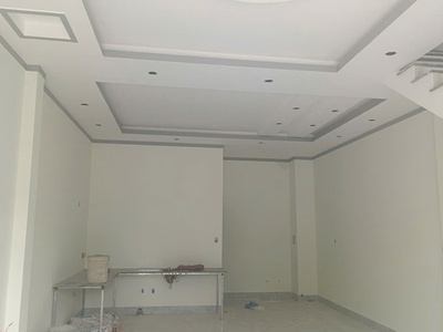 Nhà 2 tầng đang hoàn thiện ngay chợ Bà Tri 1