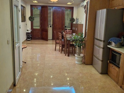Bán nhà ngọc thụy-long biên siêu phẩm phân lô ngọc thụy   ô tô 7 chỗ đỗ cửa   nhà đẹp như mới  0