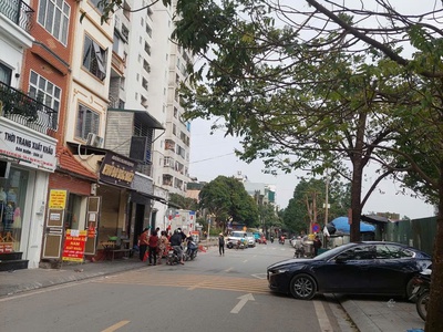 Bán nhà ngọc thụy-long biên phân lô quân đội   ô tô tránh   vỉa hè   kinh doanh đỉnh   ngọc 1