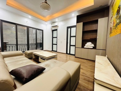 Lạc long quân tây hồ nhà đẹp  30m 5 tầng 3 ngủ giá 7 tỷ 600 1