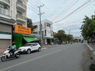 Bán nhà mặt tiền đường trần quang khải,víp nhất đông hòa,giá chỉ bằng lô đất 1