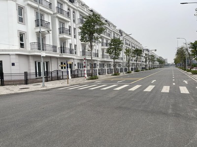 Chính chủ bán 75m2 căn góc xẻ khe đường Ban Trắng dự án Eurowindow. View TTTM   vườn ẩm thực 0