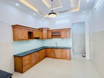 Chính Chủ Cần Bán Nhà Mặt Tiền Phường Tân Đông Hiệp   3 Tầng, Thiết Kế Tân Cổ Điển, Sát ĐT743B 2
