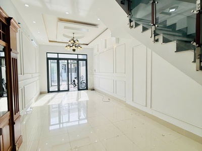 Chính Chủ Cần Bán Nhà Mặt Tiền Phường Tân Đông Hiệp   3 Tầng, Thiết Kế Tân Cổ Điển, Sát ĐT743B 7