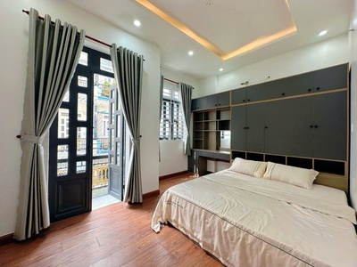 Nhà đẹp diện tích ngang 4,7m hầm hố khu vip hiệp thành 13 q12 6