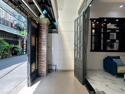 Nhà đẹp diện tích ngang 4,7m hầm hố khu vip hiệp thành 13 q12 7